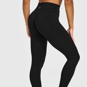 One Active Unified Black High-Waisted Pocket Leggings